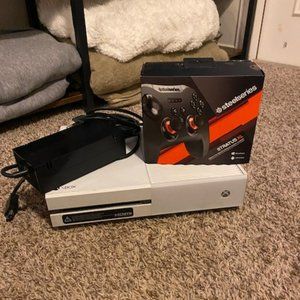 Xbox One Console & Steelseries Stratus XL Remote